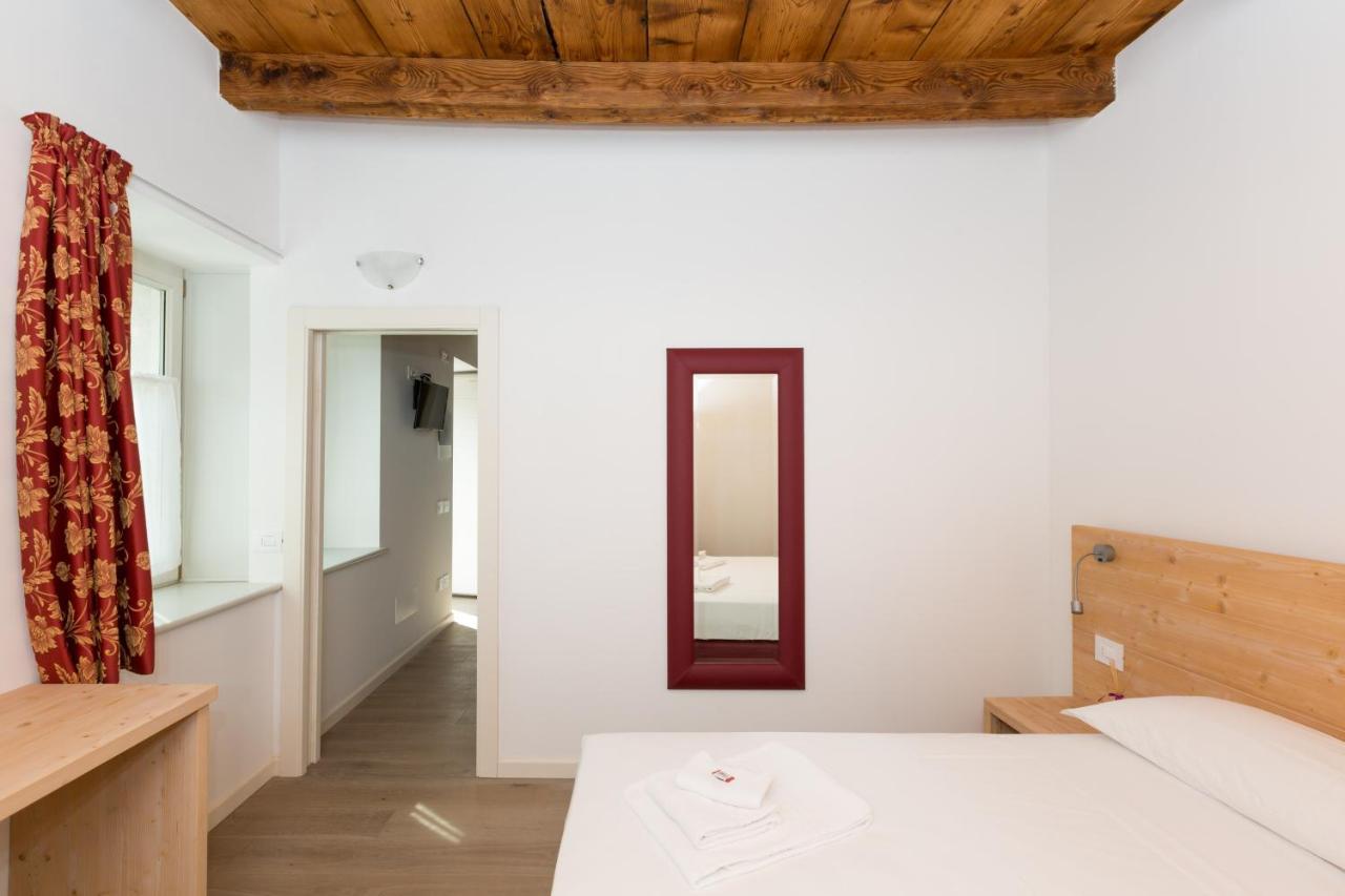 Colle Ameno Room And Breakfast Rovereto  Exterior photo