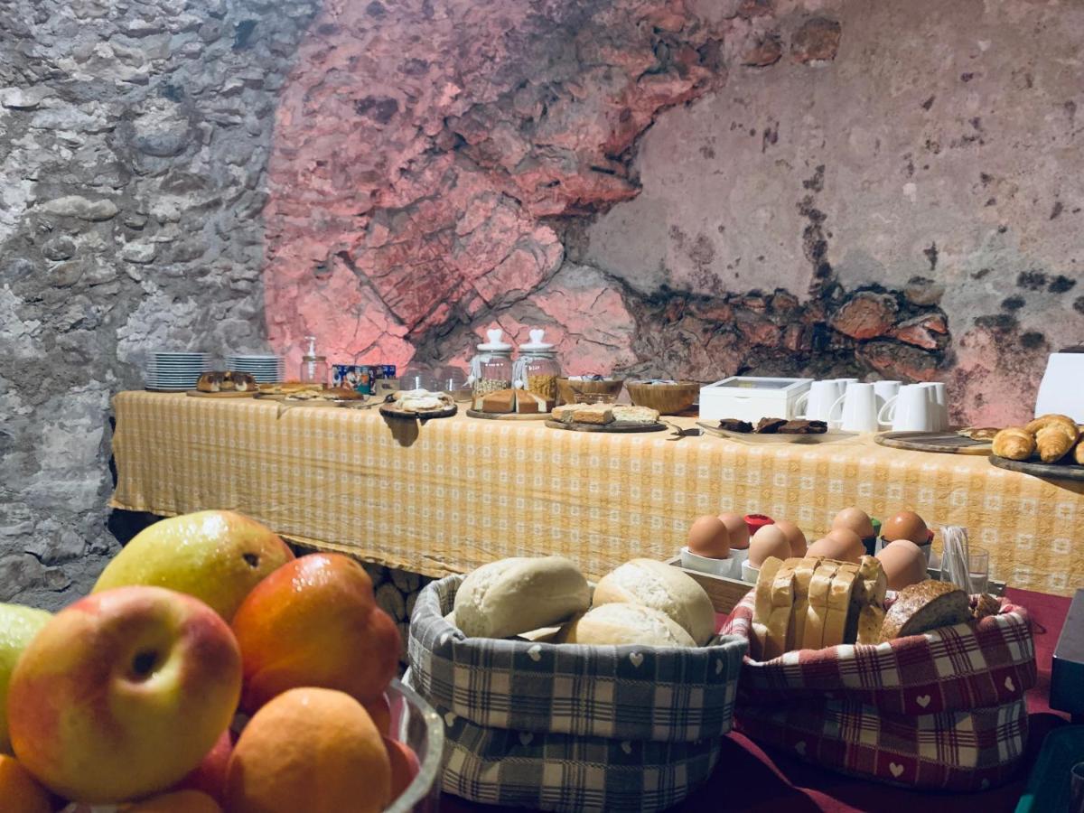 Colle Ameno Room And Breakfast Rovereto  Exterior photo