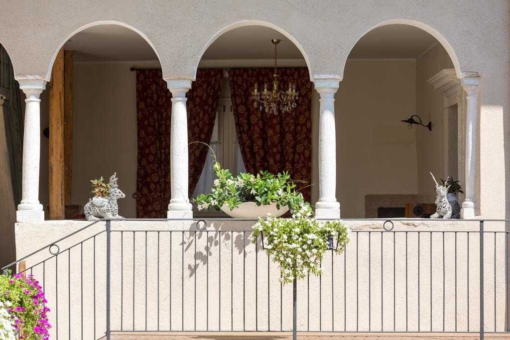 Colle Ameno Room And Breakfast Rovereto  Exterior photo