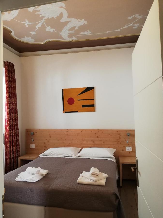Colle Ameno Room And Breakfast Rovereto  Exterior photo