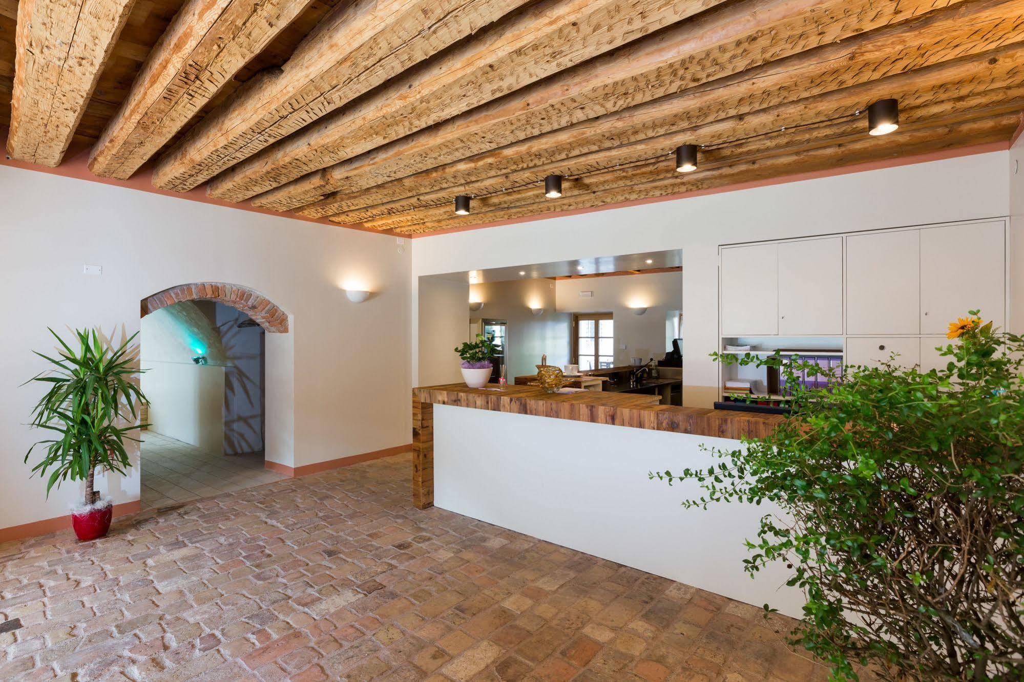 Colle Ameno Room And Breakfast Rovereto  Exterior photo